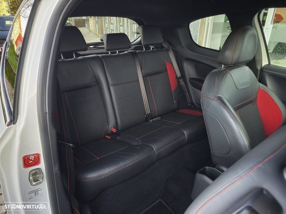 Peugeot 208 1.6 THP GTi - 8