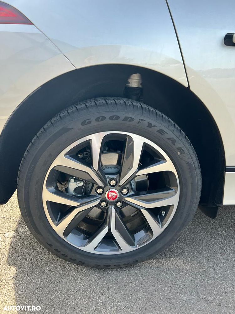 Jaguar I-Pace SE - 9