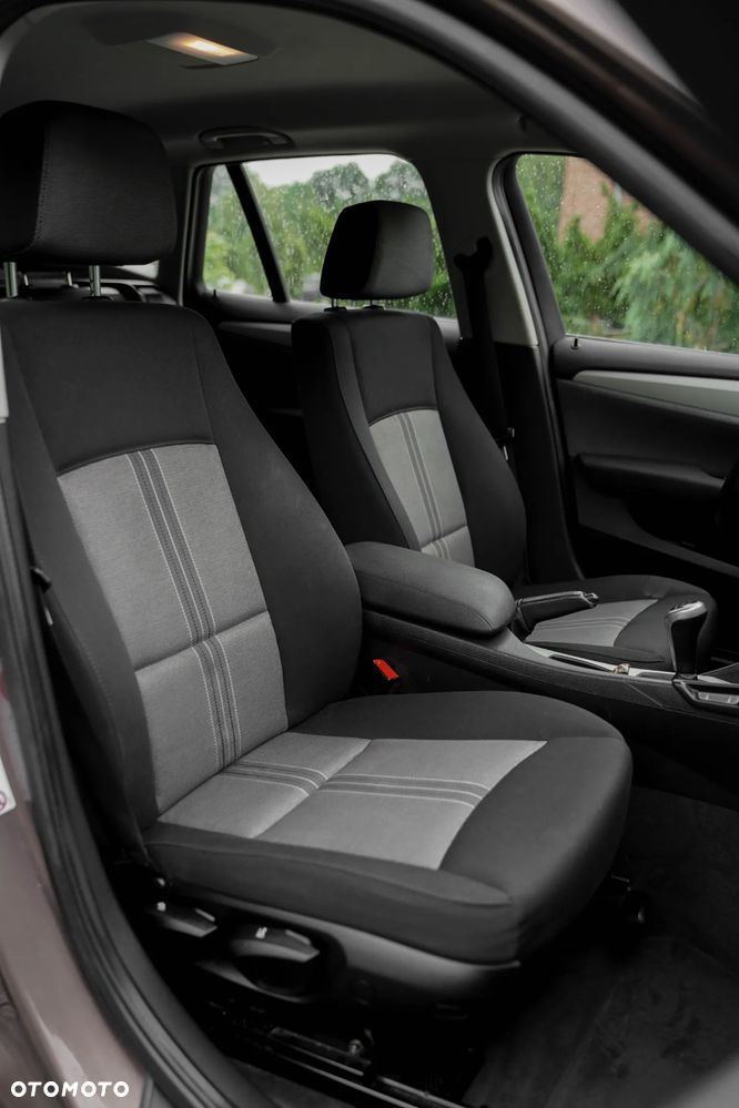 BMW X1 sDrive18i - 22