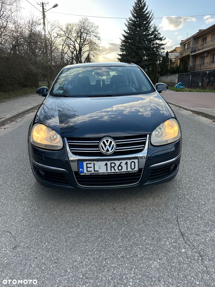 Volkswagen Jetta 1.6 United - 2