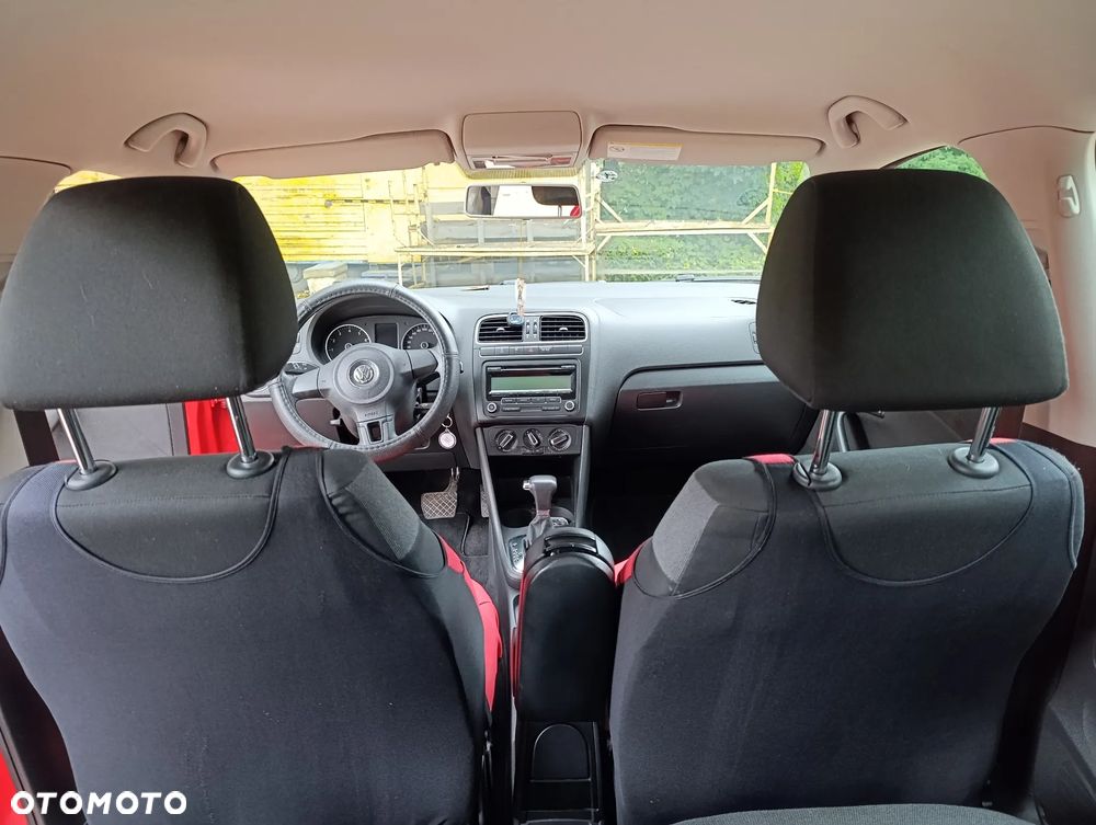 Volkswagen Polo 1.4 16V Comfortline DSG - 17
