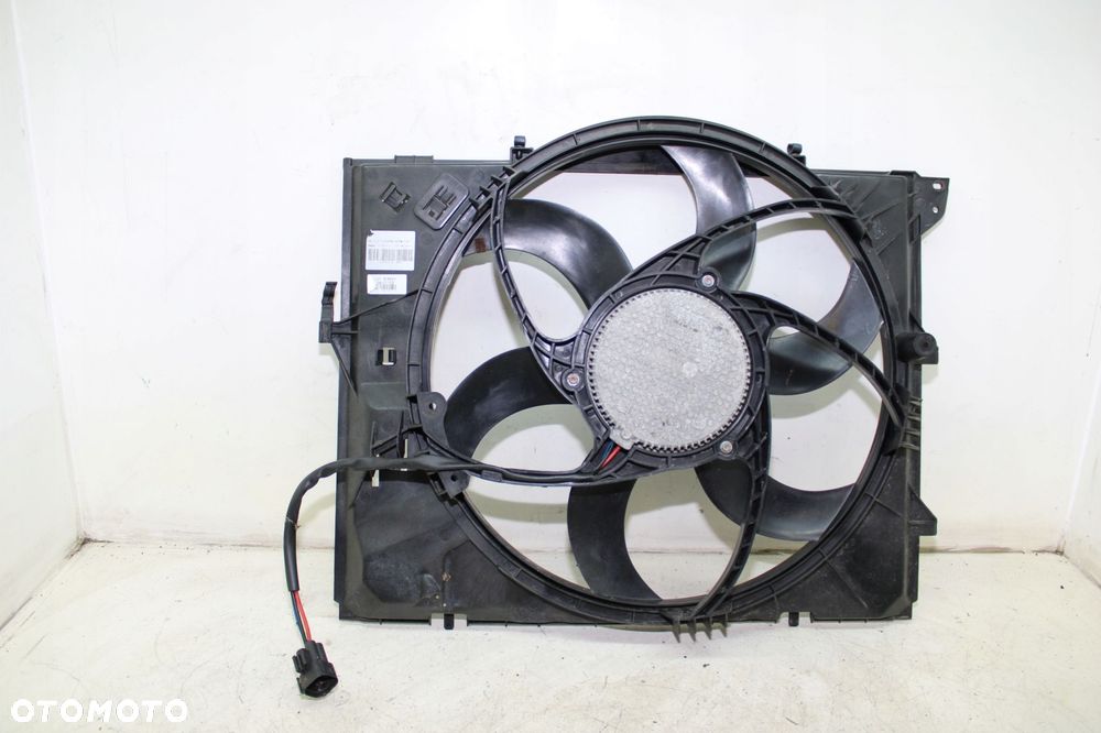 Wentylator Chłodnicy BMW E81 E87 E90 E91 E92 400W 7590699 - 1