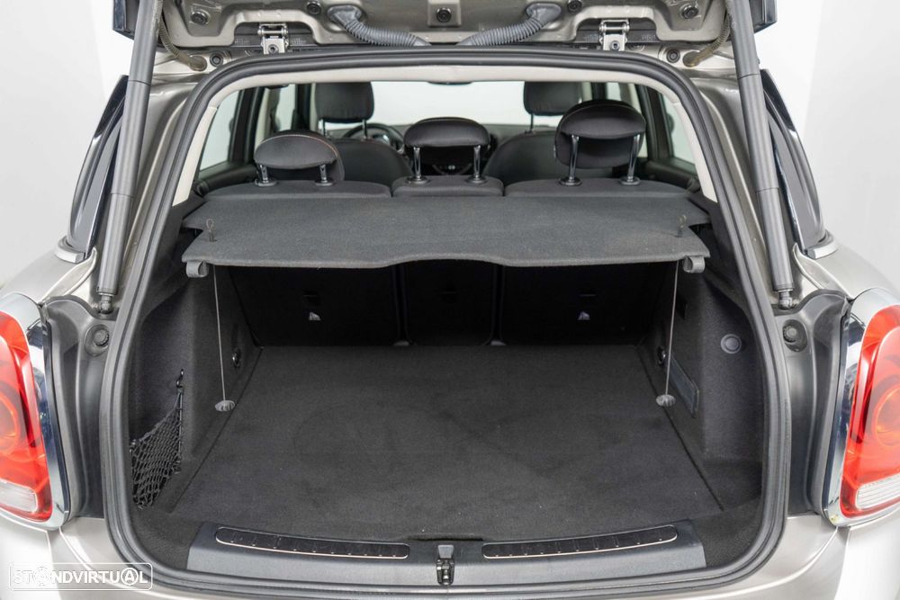 MINI Countryman Cooper SE ALL4 Auto - 13