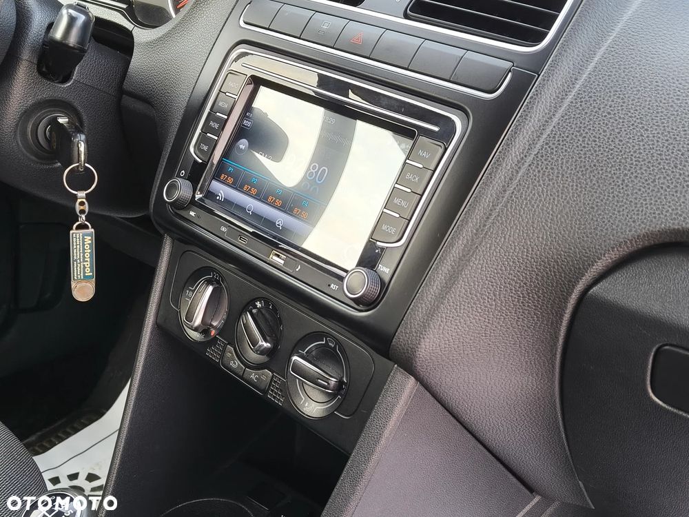 Volkswagen Polo 1.4 16V Comfortline Optimum - 31