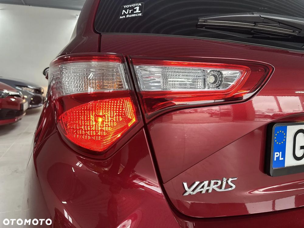 Toyota Yaris 1.5 Premium CVT - 24