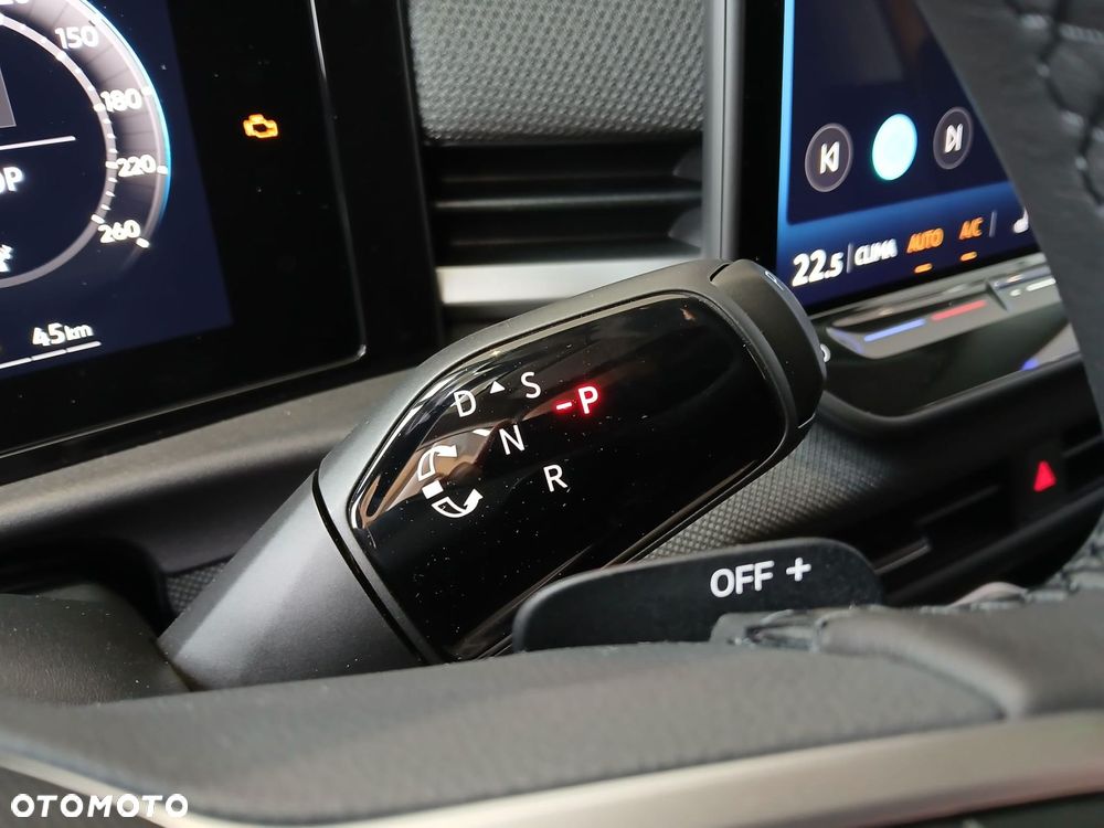 Volkswagen T-Roc - 18