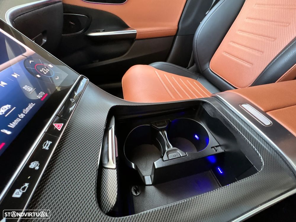 Mercedes-Benz C 300 e AMG Line - 42