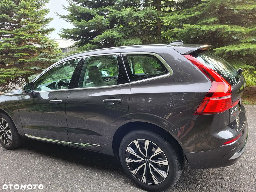 Volvo XC 60 B4 D AWD Plus Bright - 18