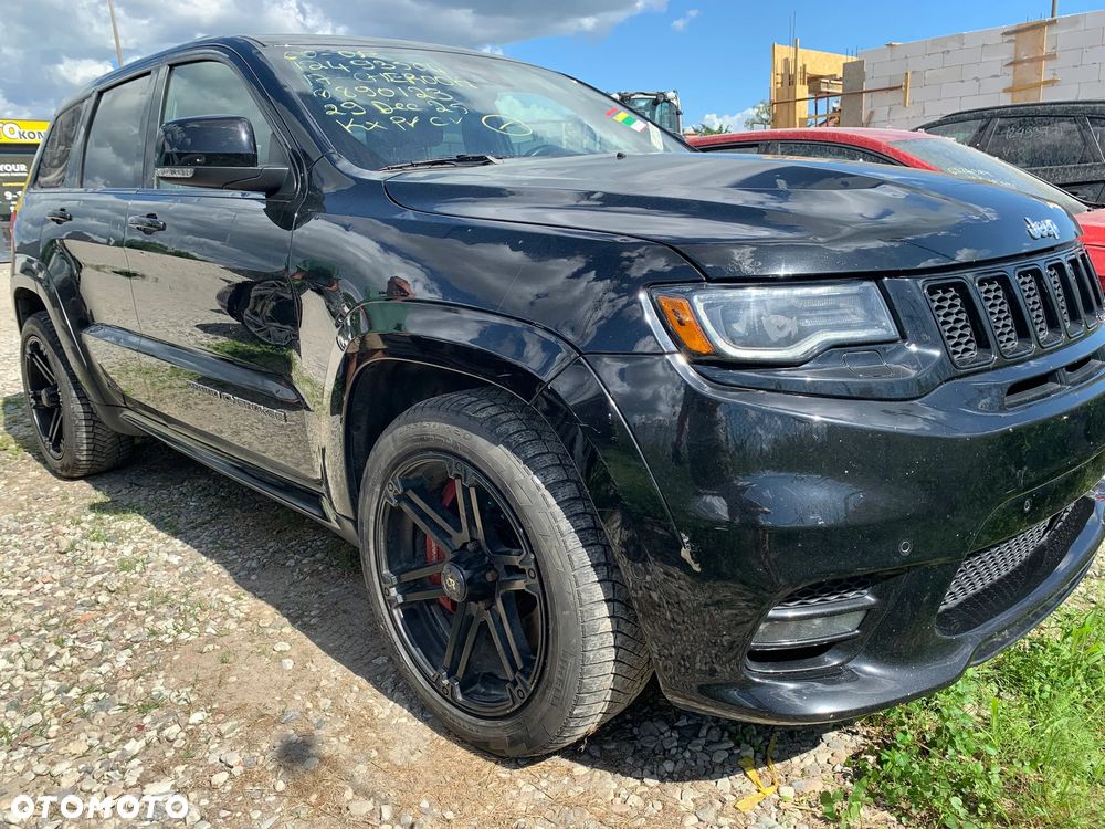 Jeep Grand Cherokee SRT - 4
