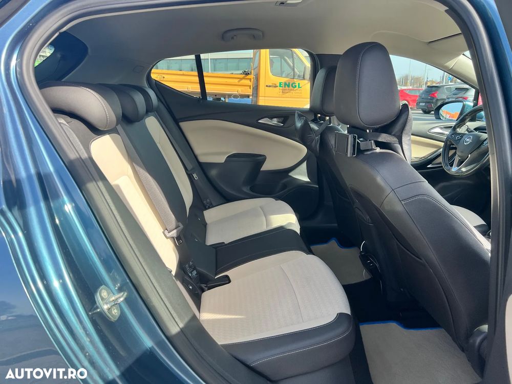 Opel Astra 1.6 D (CDTI) Automatik Innovation - 12