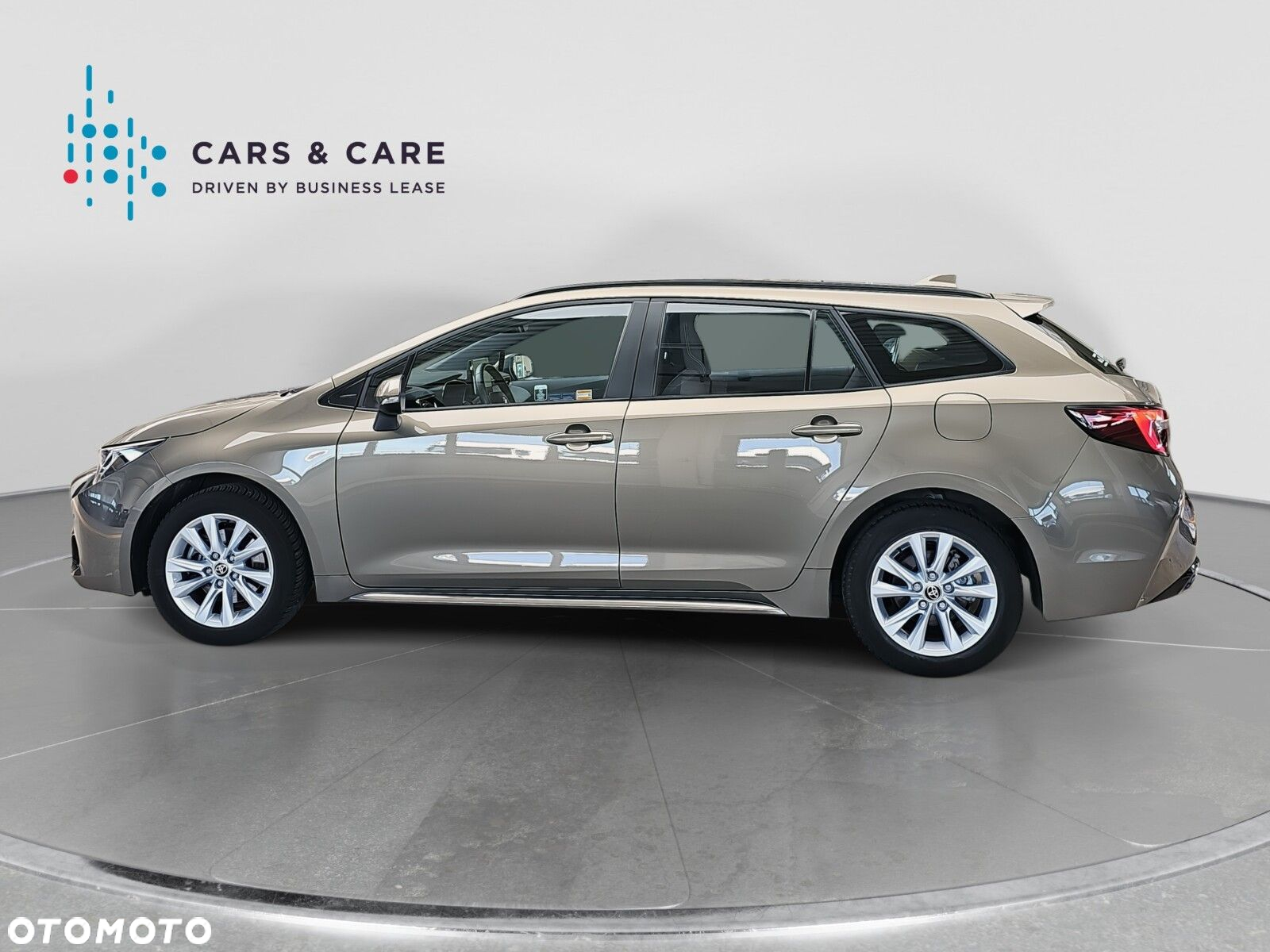 Toyota Corolla 2.0 Hybrid Comfort - 29
