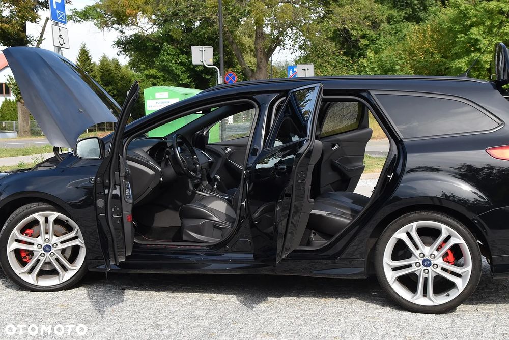 Ford Focus SW 2.0 TDCi ST - 9