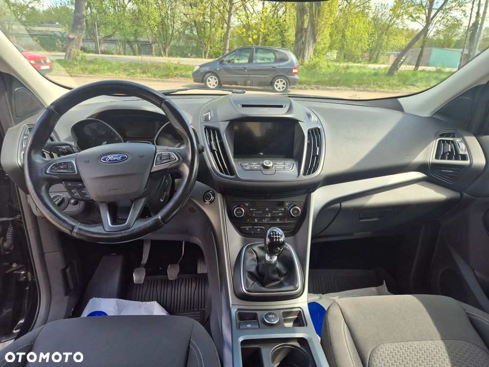 Ford Kuga 1.5 EcoBoost 2x4 Titanium - 20