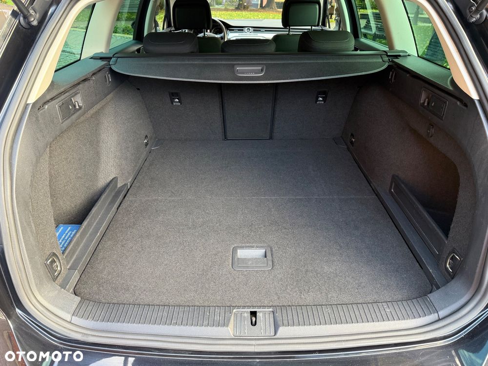 Volkswagen Passat Variant 1.6 TDI (BlueMotion Technology) Comfortline - 16