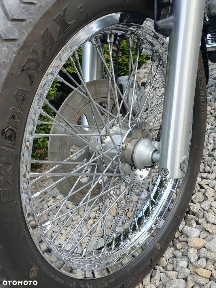Suzuki Intruder - 16