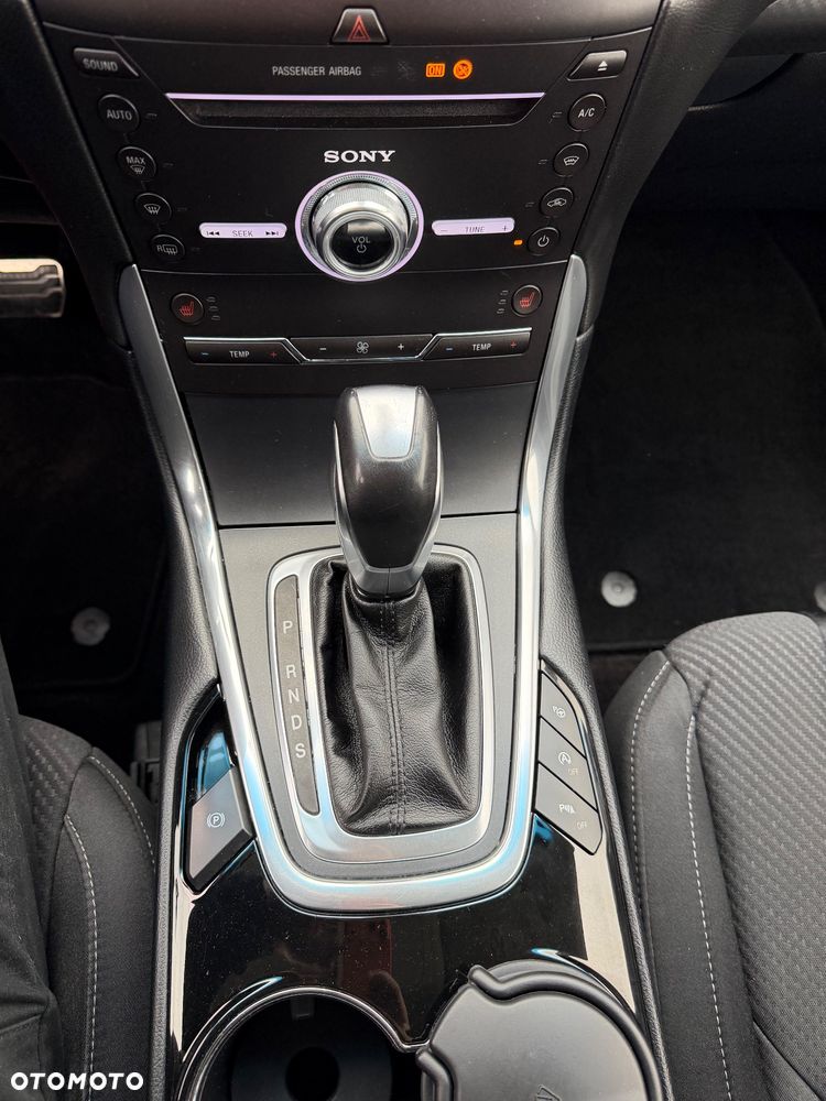 Ford Edge - 18