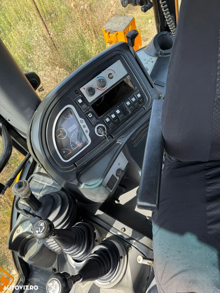 JCB 3CX Super Buldoexcavator - 5