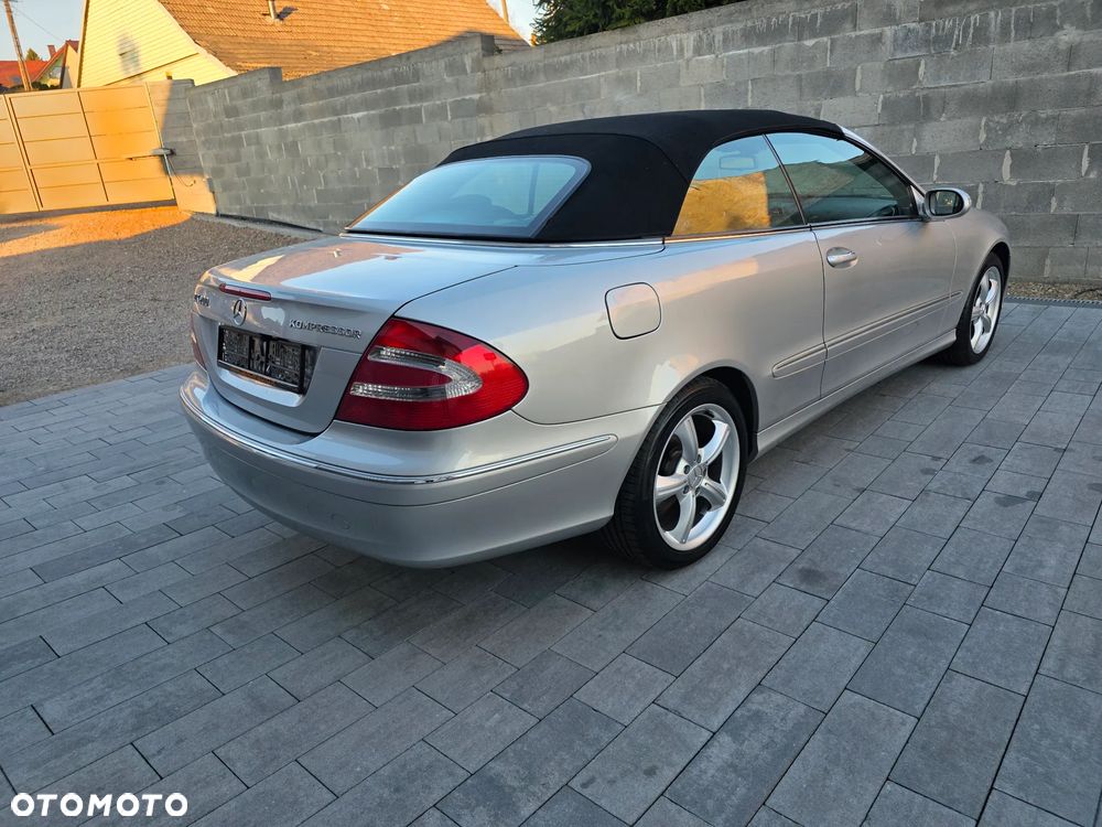 Mercedes-Benz CLK - 13