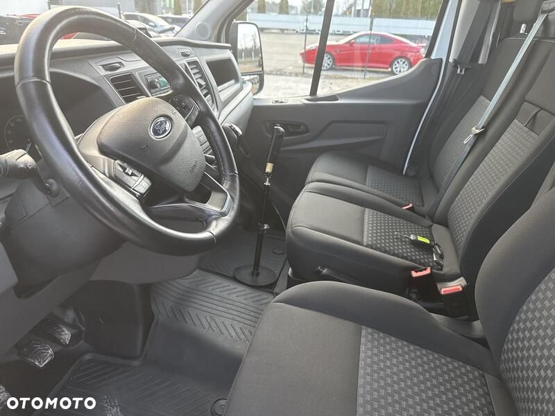 Ford Transit - 11