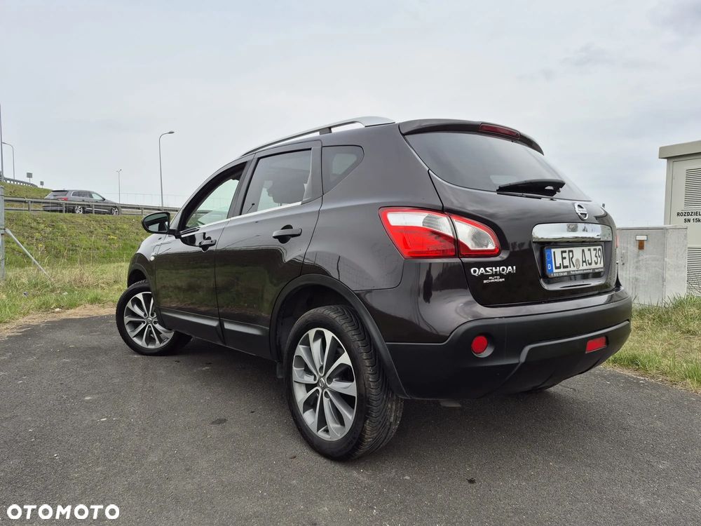 Nissan Qashqai 2.0 dCi DPF tekna - 4