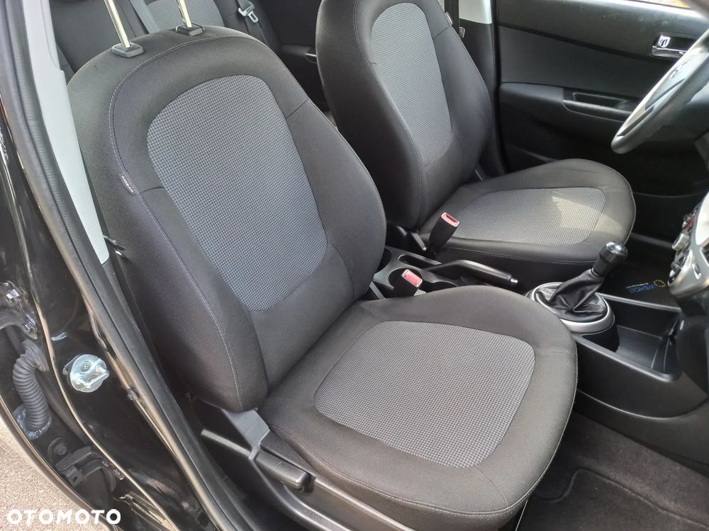 Hyundai i20 1.2 Trend - 27