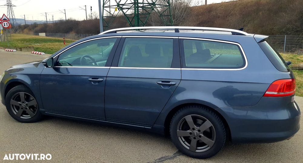 Volkswagen Passat 2.0 TDI BlueMotion Technology Exclusive - 10