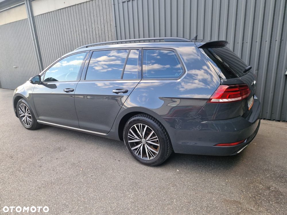 Volkswagen Golf - 3
