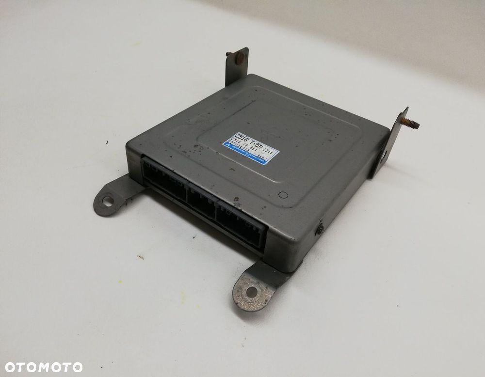 KOMPUTER SILNIKA STEROWNIK MAZDA 323 F V BA 1.5 16V Z51818881 E2T83481M - 2