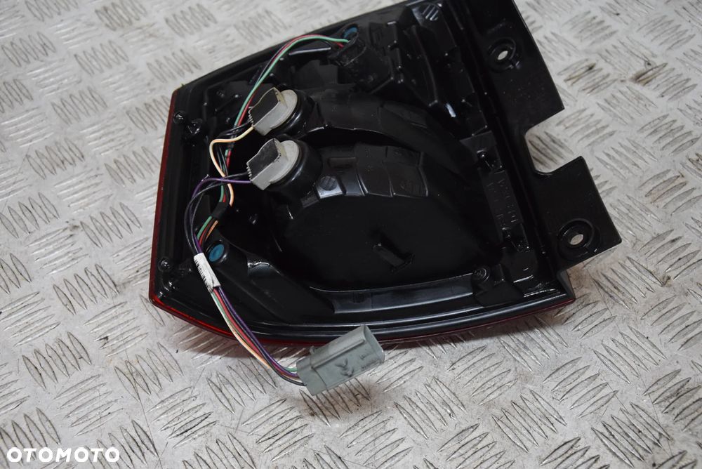 JEEP COMPASS I LIFT LAMPA  PRAWA TYŁ - 8