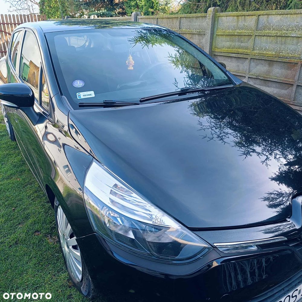 Renault Clio 1.2 16V 75 Start - 8