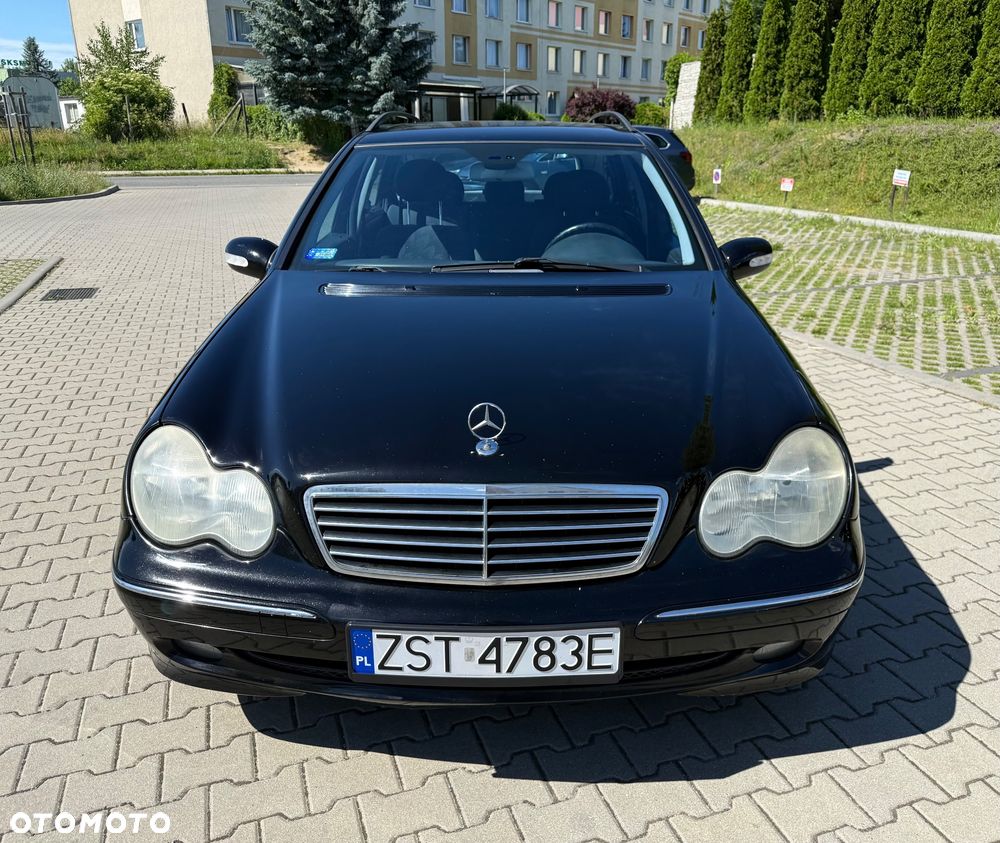 Mercedes-Benz Klasa C 180 T Kompressor Avantgarde - 17
