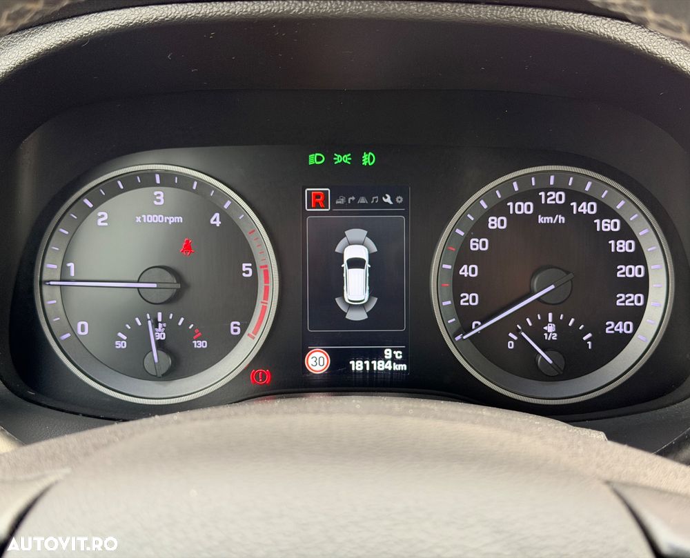 Hyundai Tucson blue 1.7 CRDi 2WD Passion Plus - 30