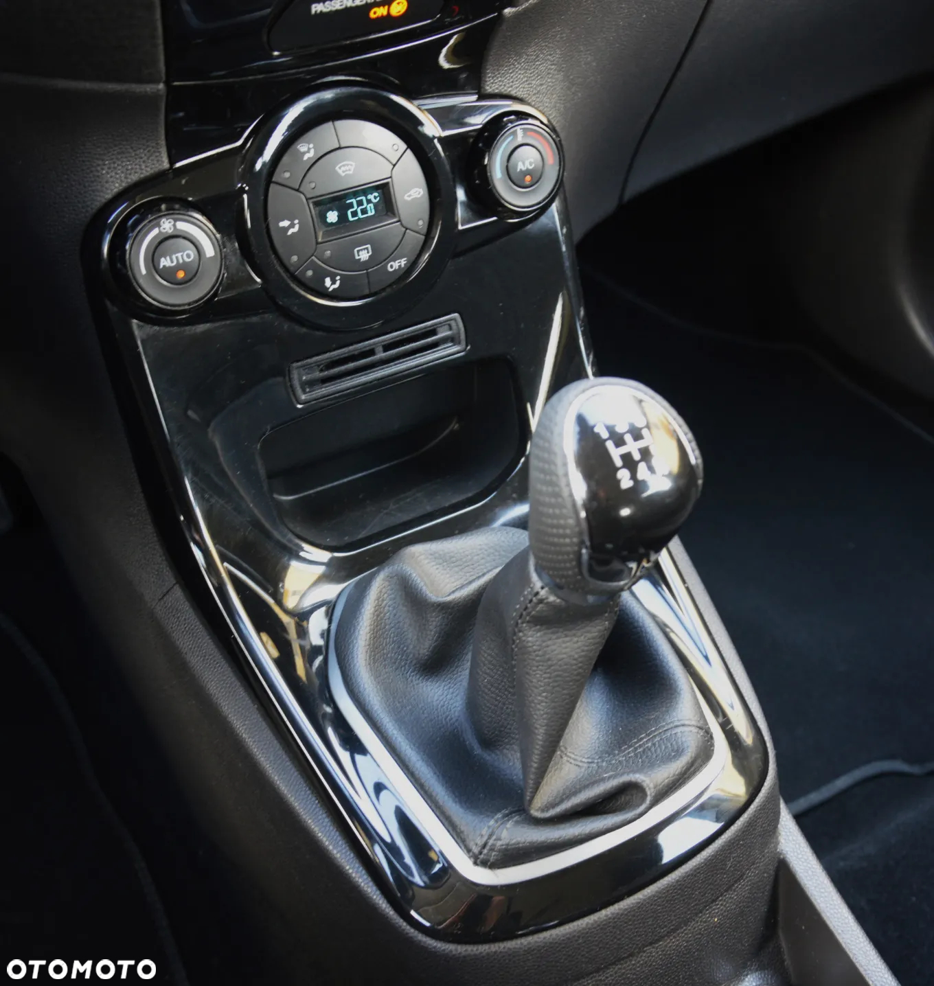 Ford Fiesta - 15