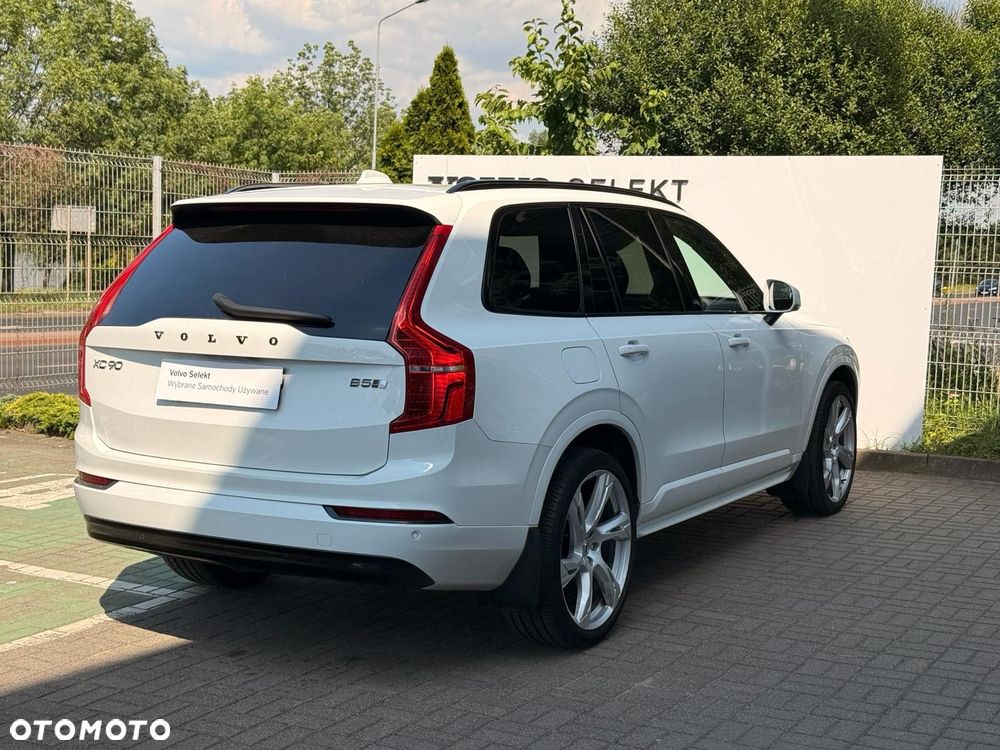 Volvo XC 90 - 7