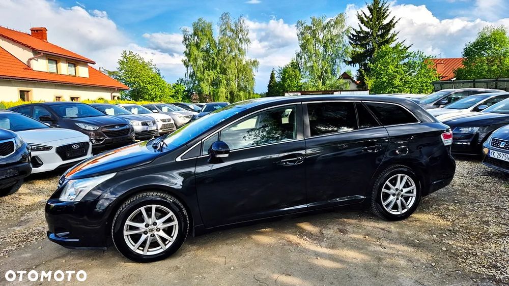 Toyota Avensis Touring Sports 1.8 Executive - 24