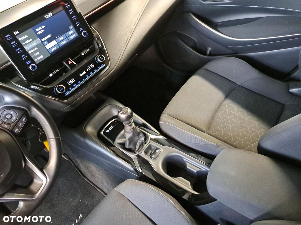 Toyota Corolla 1.2 T Comfort - 28