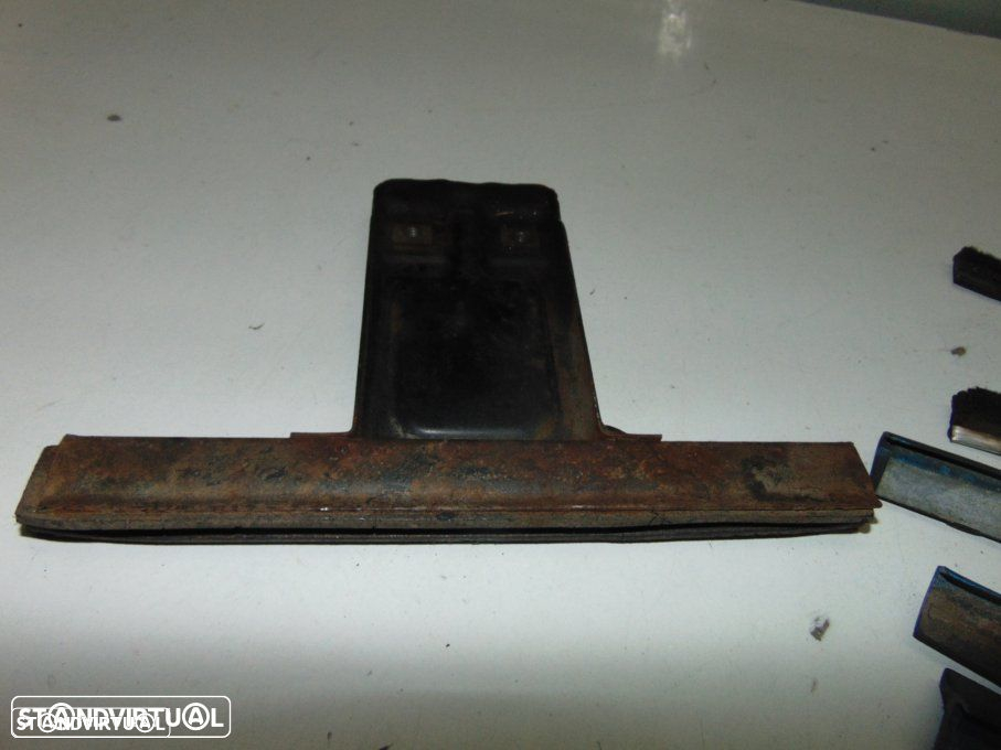 Ford Escort MK I de 4 PTs - raspadores dos vidros - 4