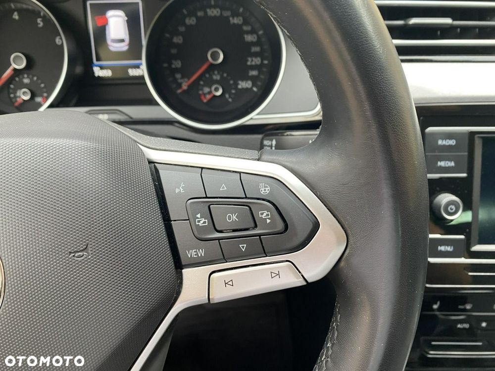 Volkswagen Passat - 18