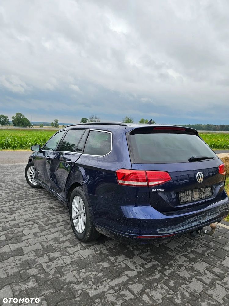 Volkswagen Passat - 5