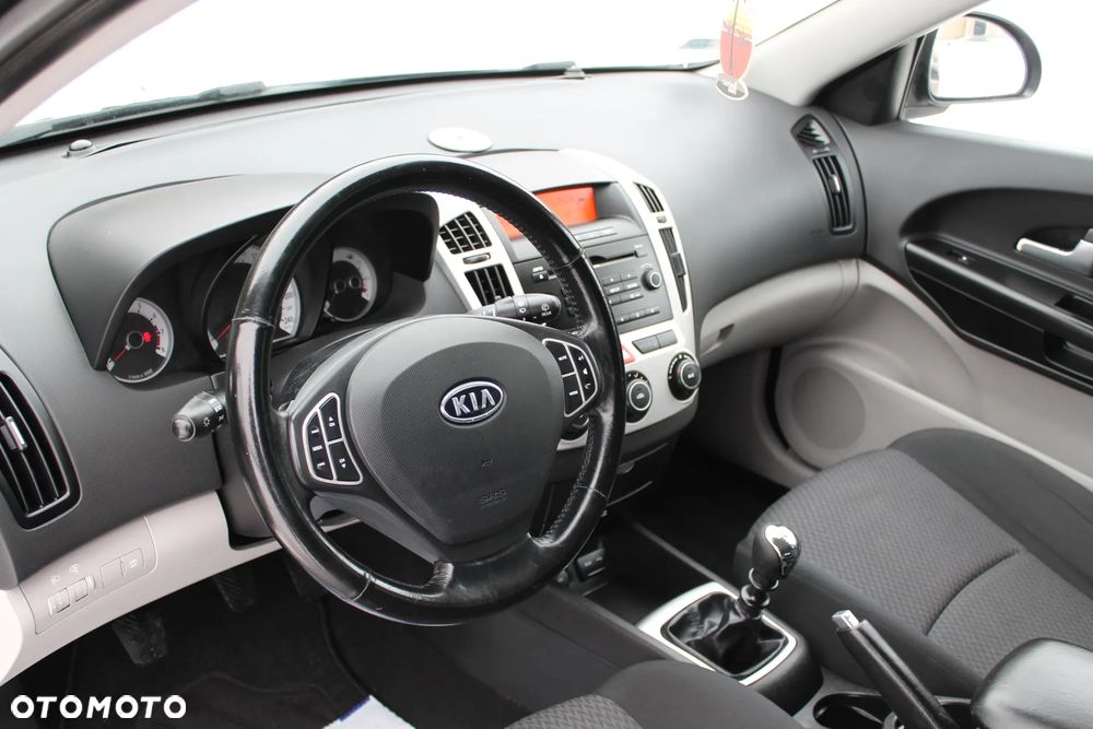 Kia Ceed 2.0 Optimum - 19