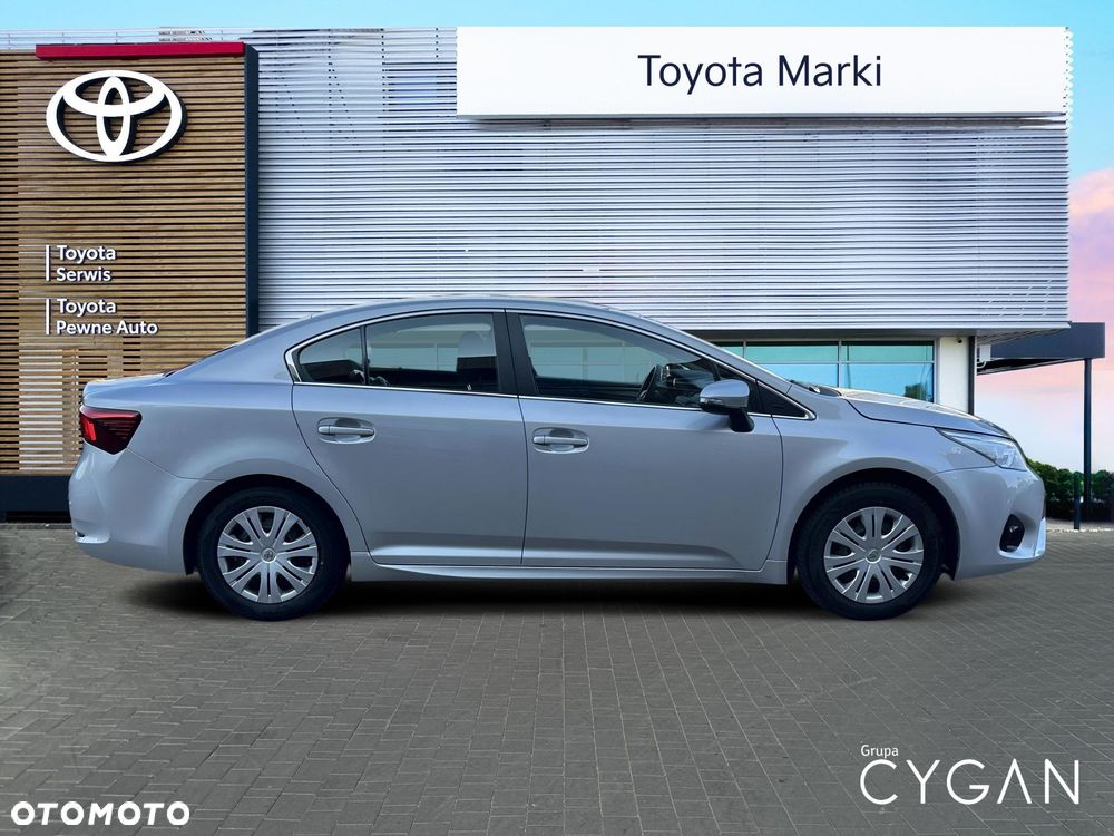 Toyota Avensis 1.8 Active - 6