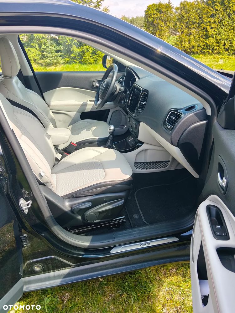 Jeep Compass - 11