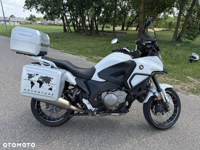 Honda VFR - 4
