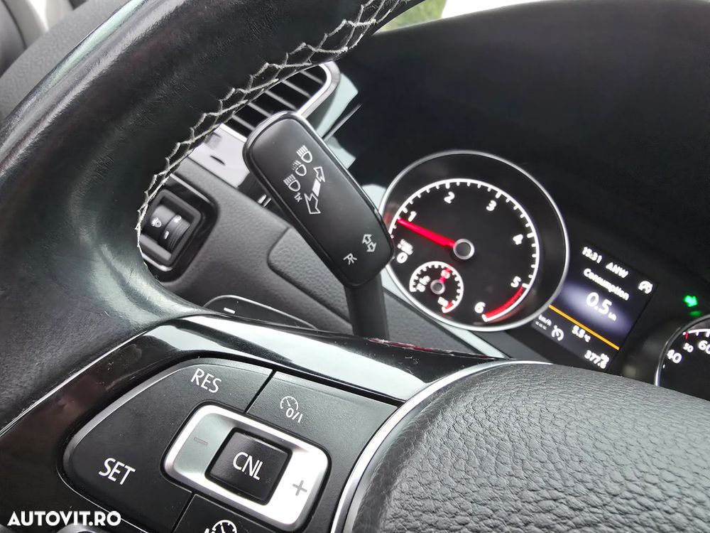 Volkswagen Golf 2.0 TDI BlueMotion Technology DSG Cup - 28