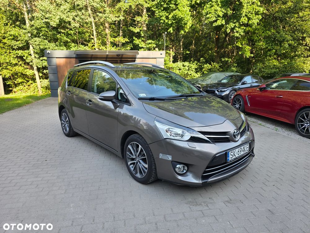 Toyota Verso 1.8 Premium 7os - 1