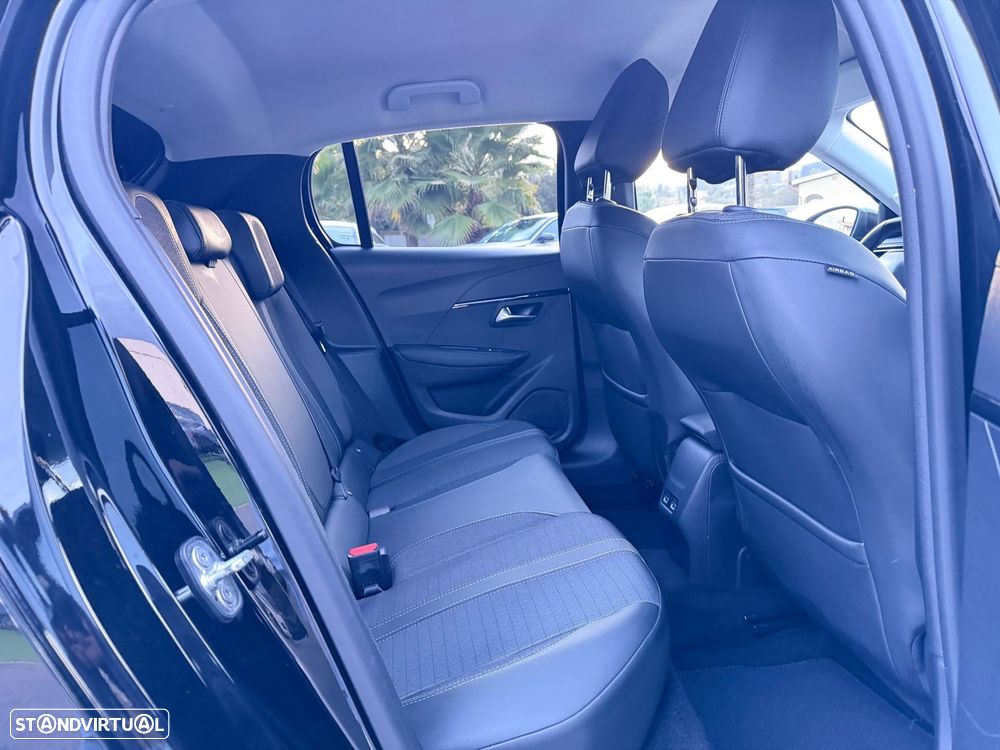 Peugeot e-208 50 kWh Allure Pack - 29