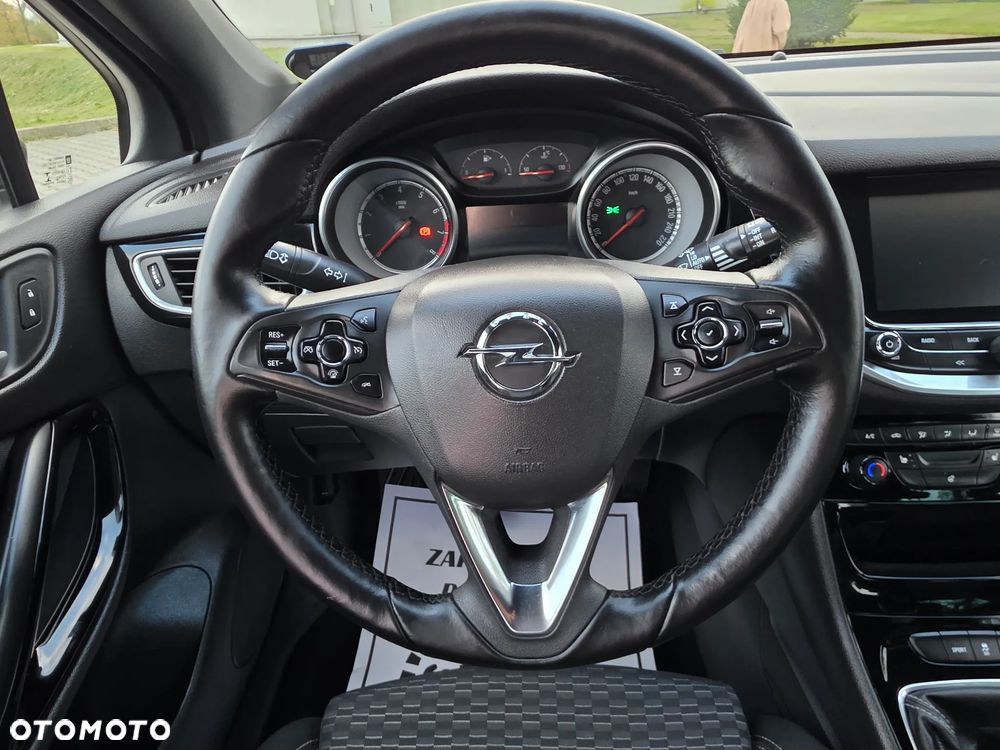 Opel Astra 1.4 Turbo Edition - 28