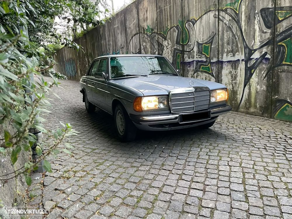 Mercedes-Benz W123 (1976-1986) - 29