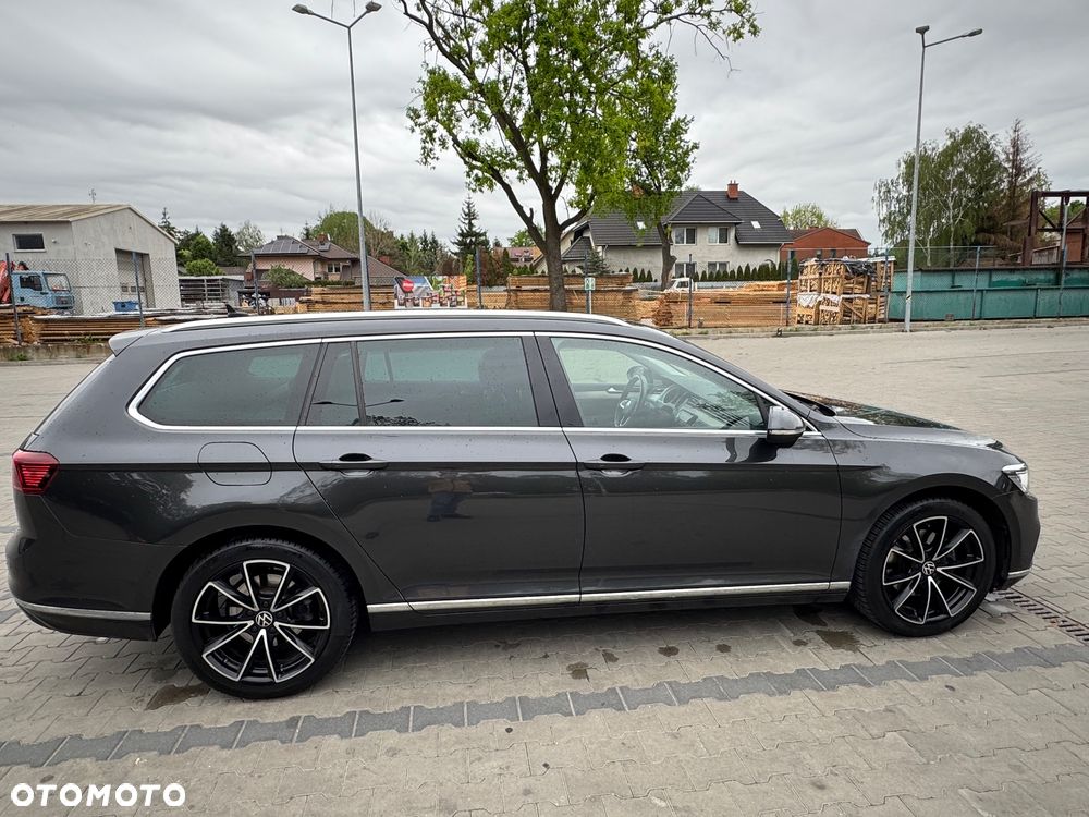Volkswagen Passat 2.0 TDI Elegance DSG - 10