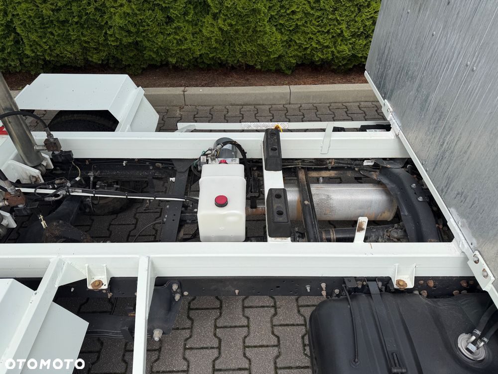 Nissan Cabstar - 18